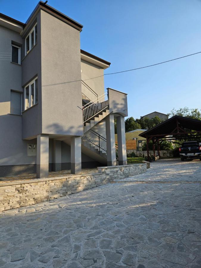 Dado * Čavle