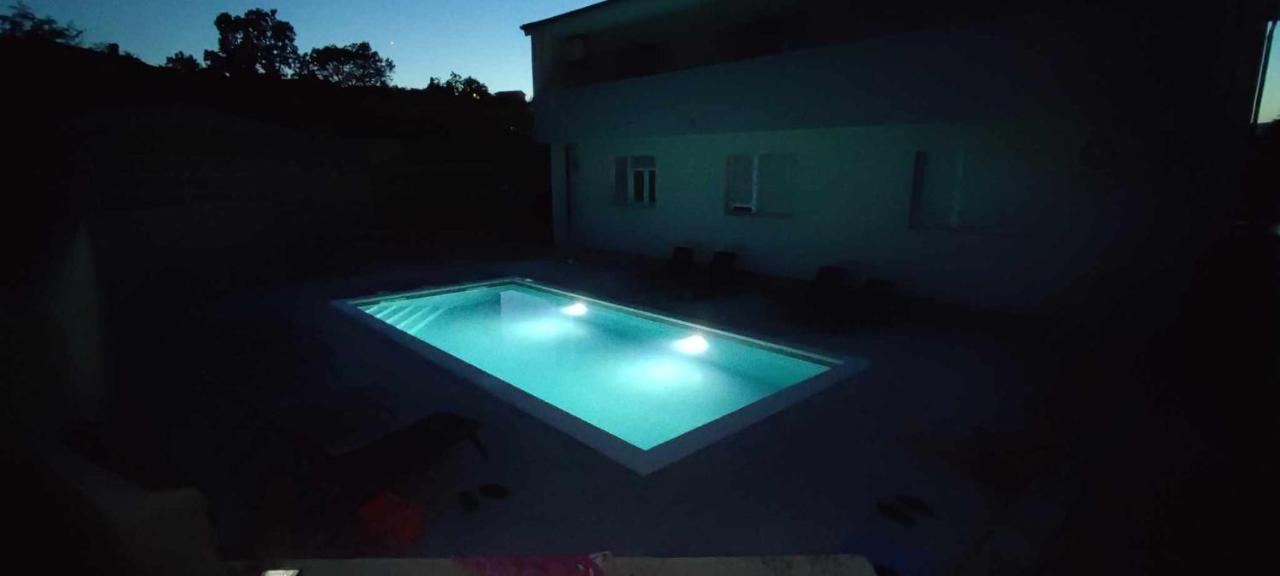 Dado Apartment Cavle