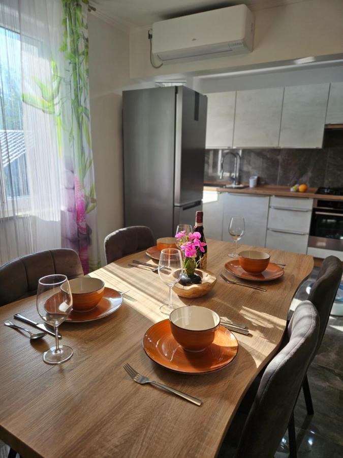 Apartment Dado Cavle