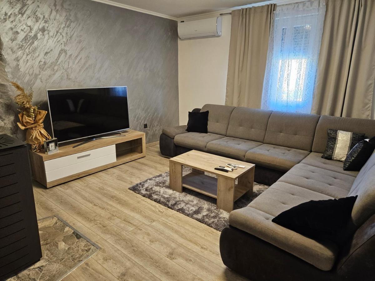 Dado Apartment Cavle