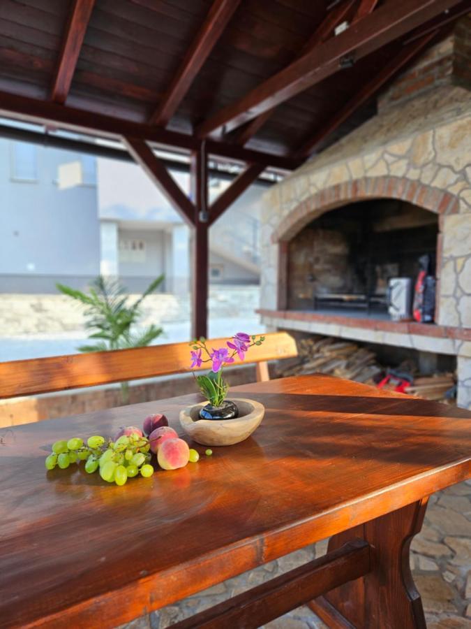 Dado Apartment