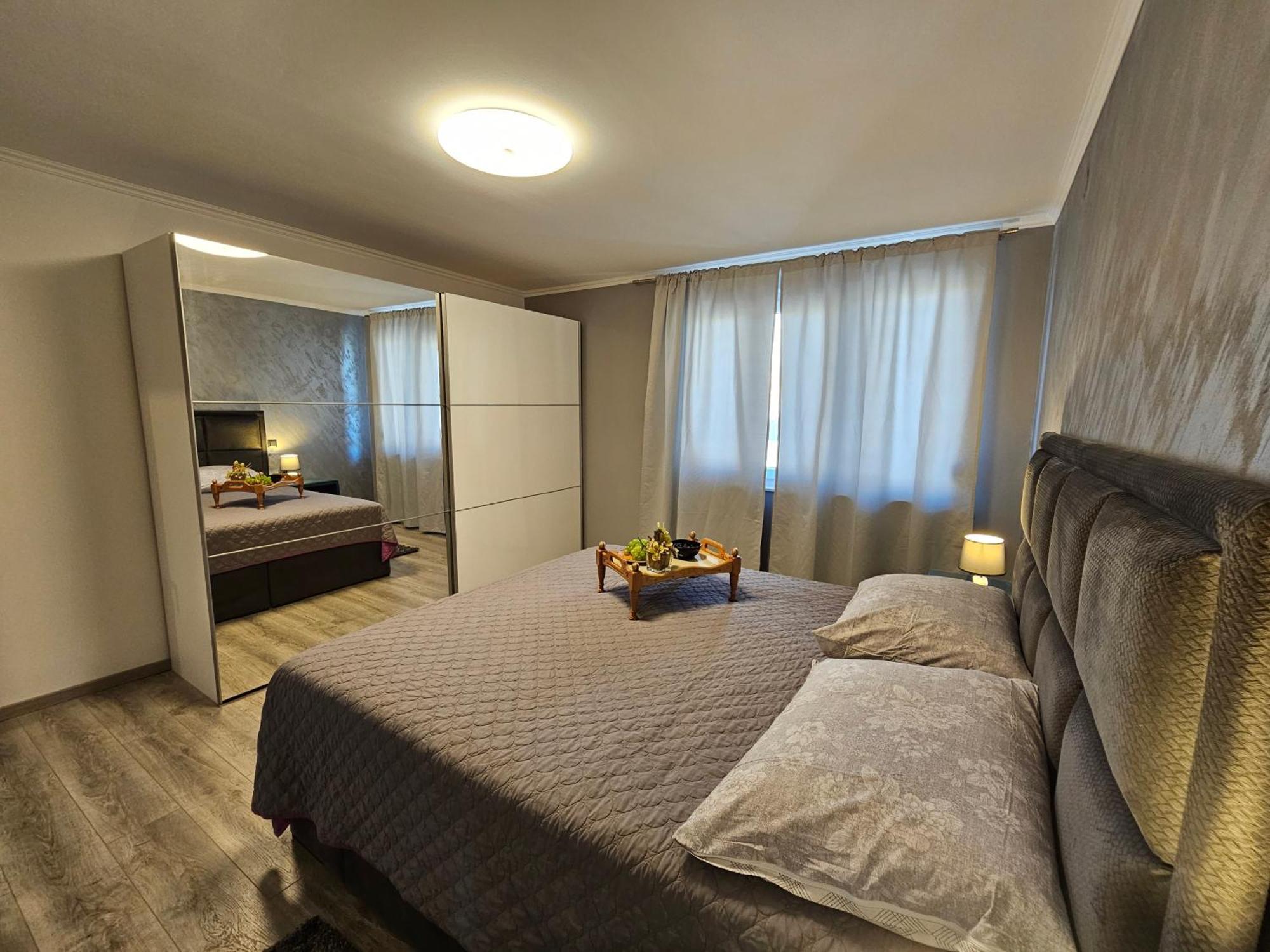 Dado Apartment *