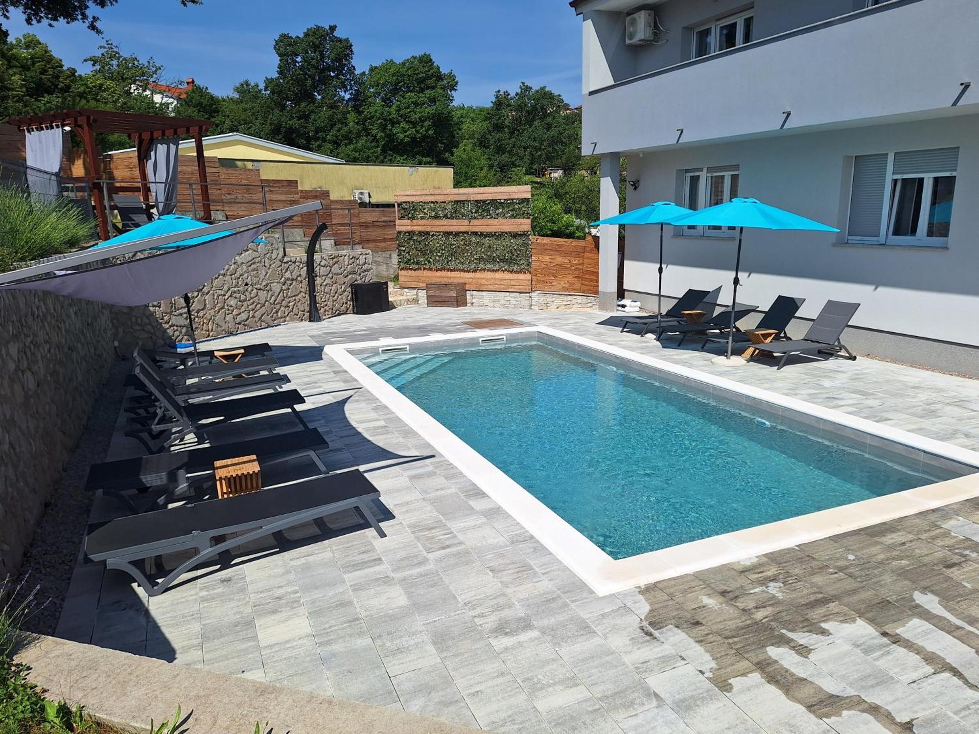Apartment Dado Cavle