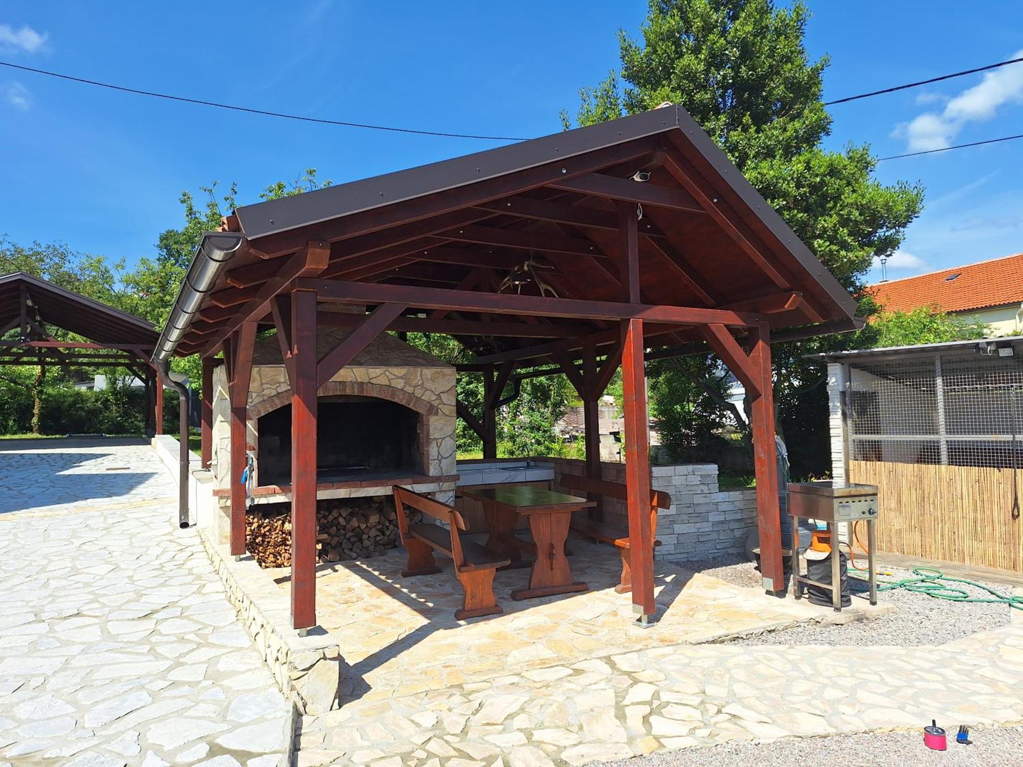 Dado Apartment Cavle